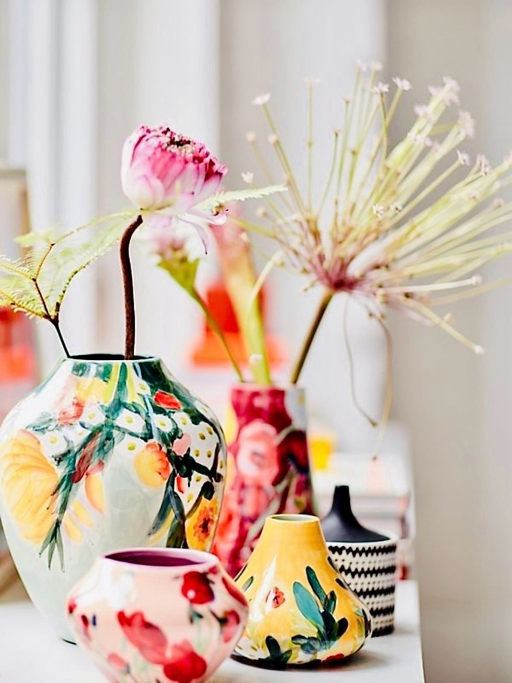NWOT Anthropologie Hand-Painted Floral Ceramic Vase (5”)